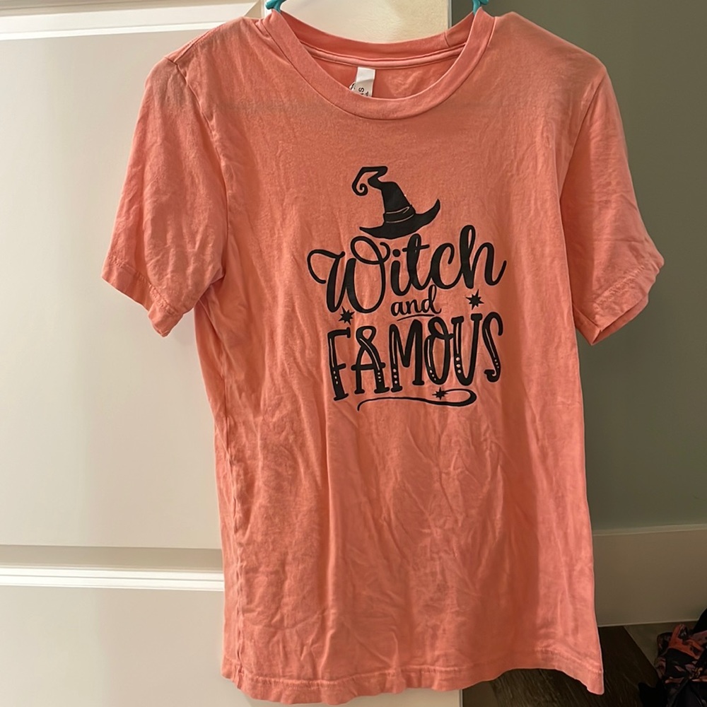 Peach/oran halloween tee✨